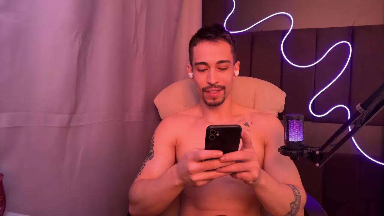 mettew22c on Cam4 