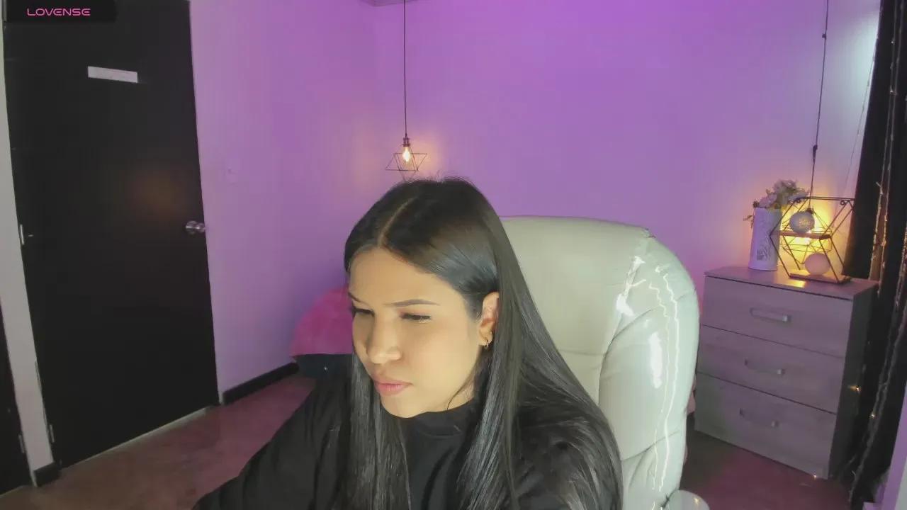 Miiss_Greyy —  #anal #analtoys #deepthroat #bigass #AssToMouth #squirt