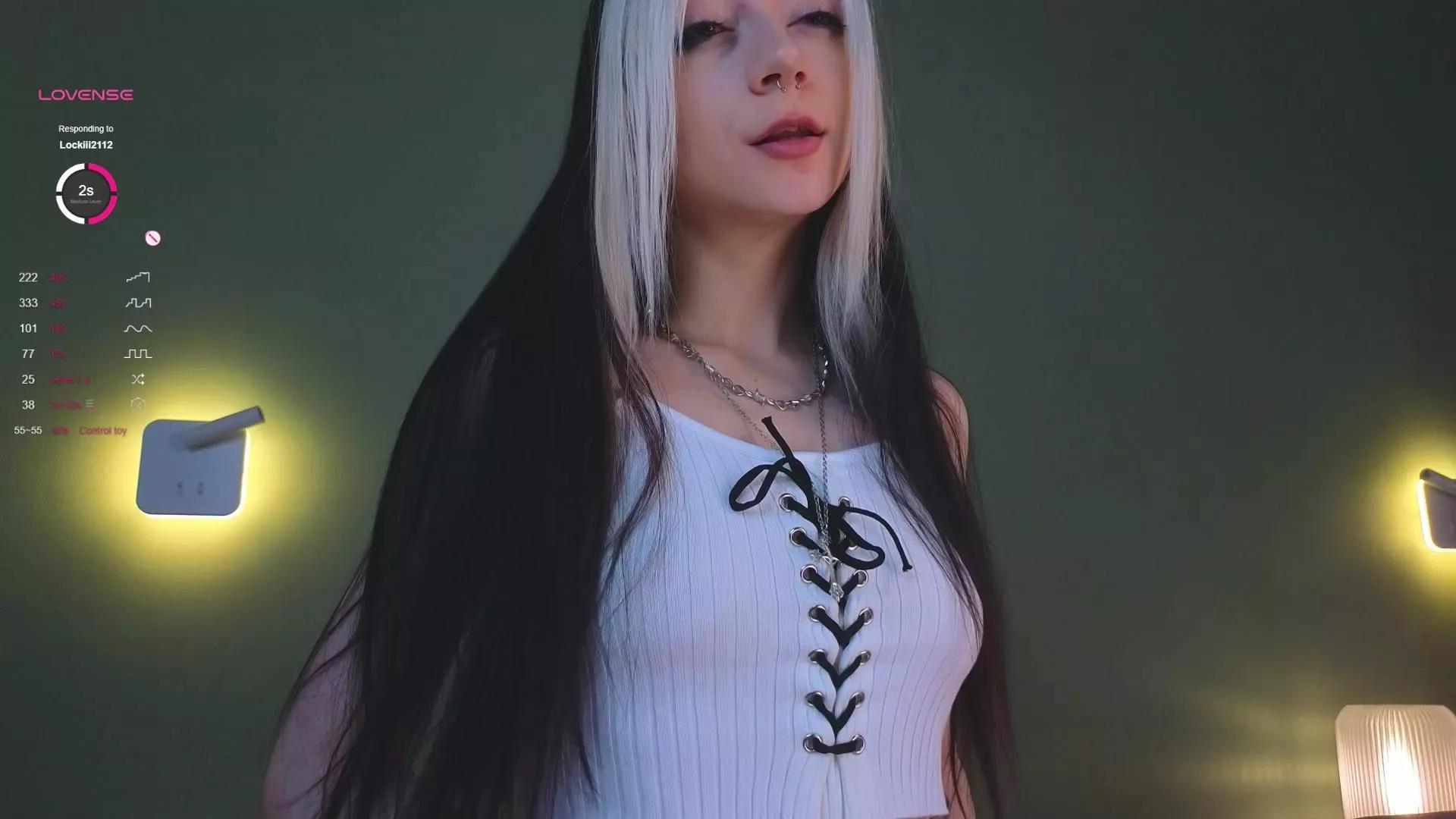MildredCumby on Cam4 
