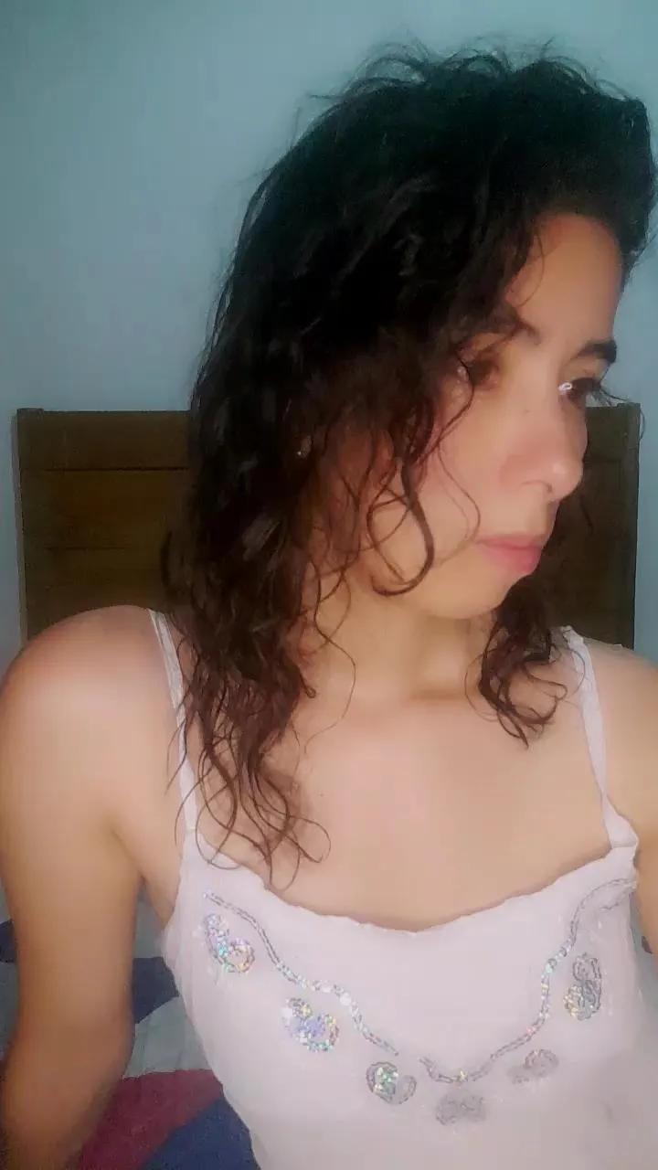 Offline minina88hott on Cam4