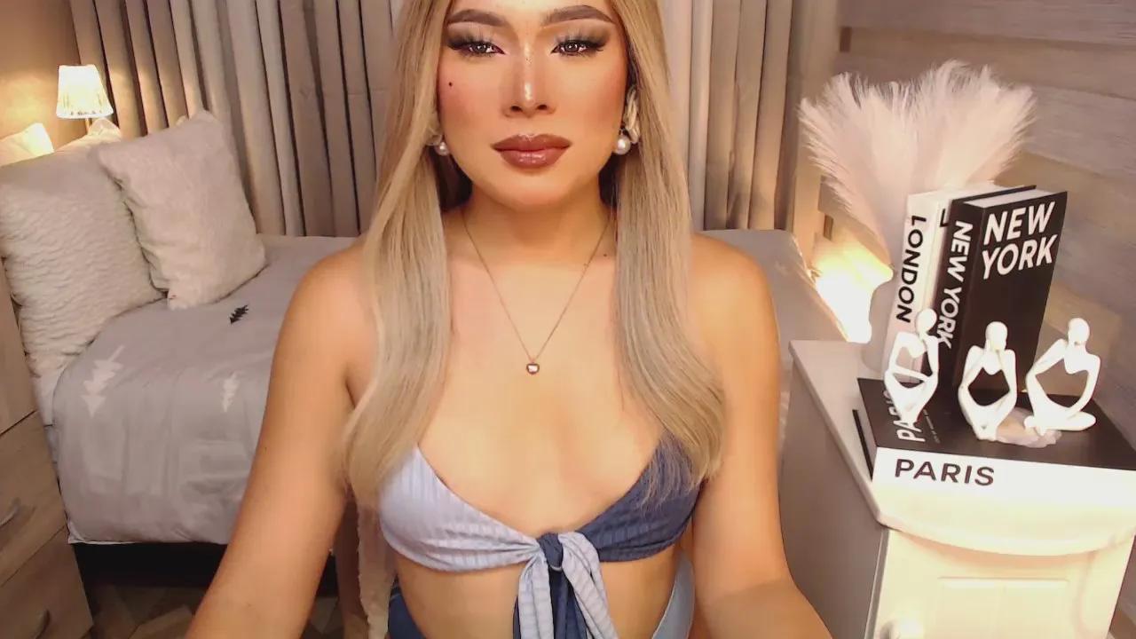 Miss_avacroft on Cam4 