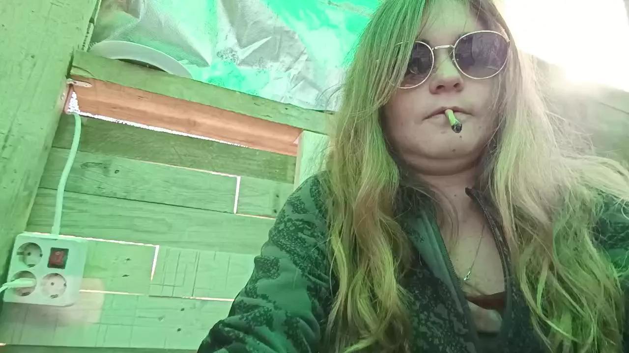 Offline Miss_fantasy_ on Cam4