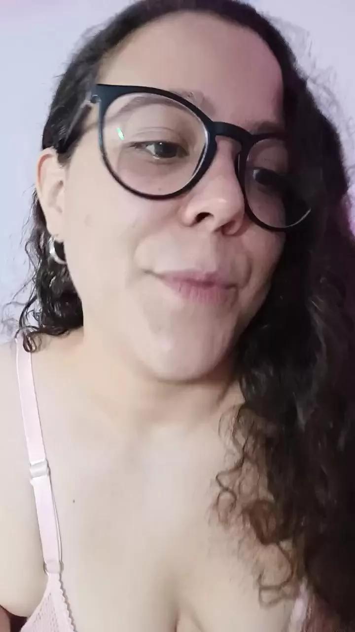 Offline Missblume93 on Cam4