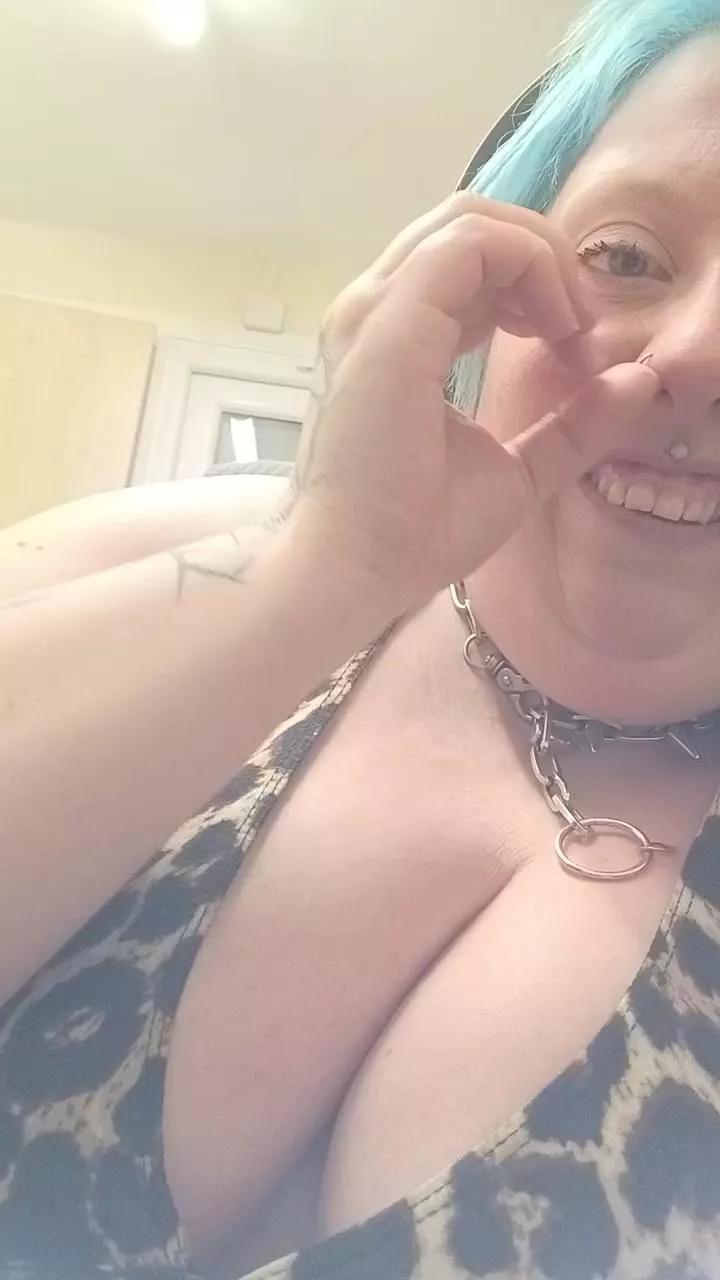 MissFoxieFairy on Cam4 