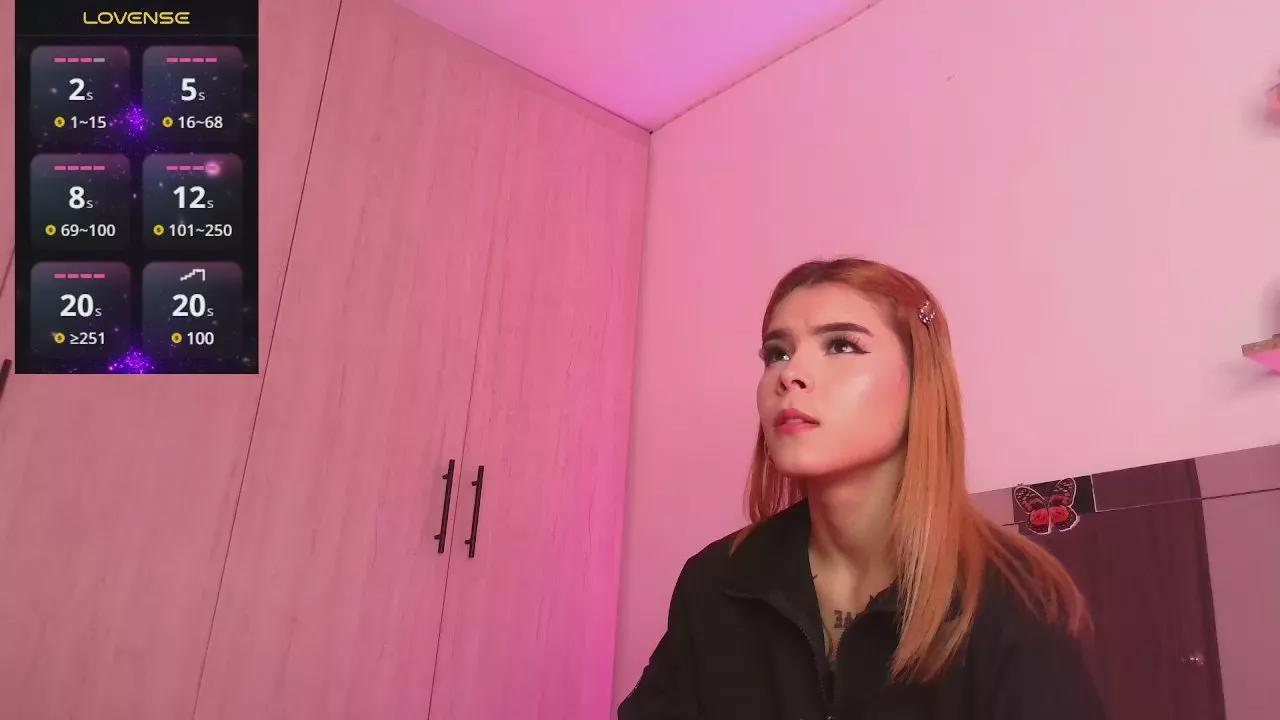 Offline MissKatiia on Cam4