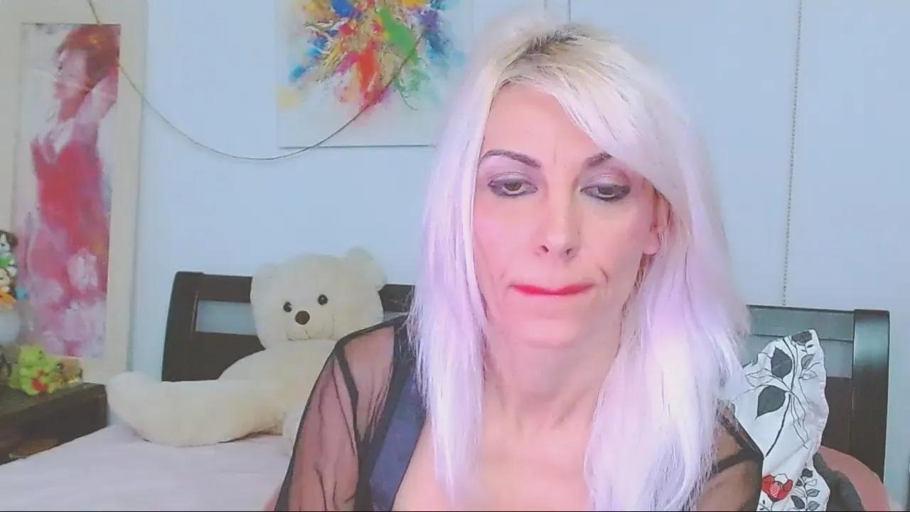 Avatar of MissLara123