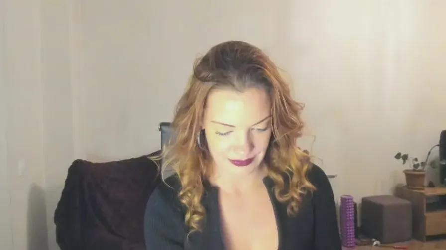 MissLilyMariaxo on Cam4 