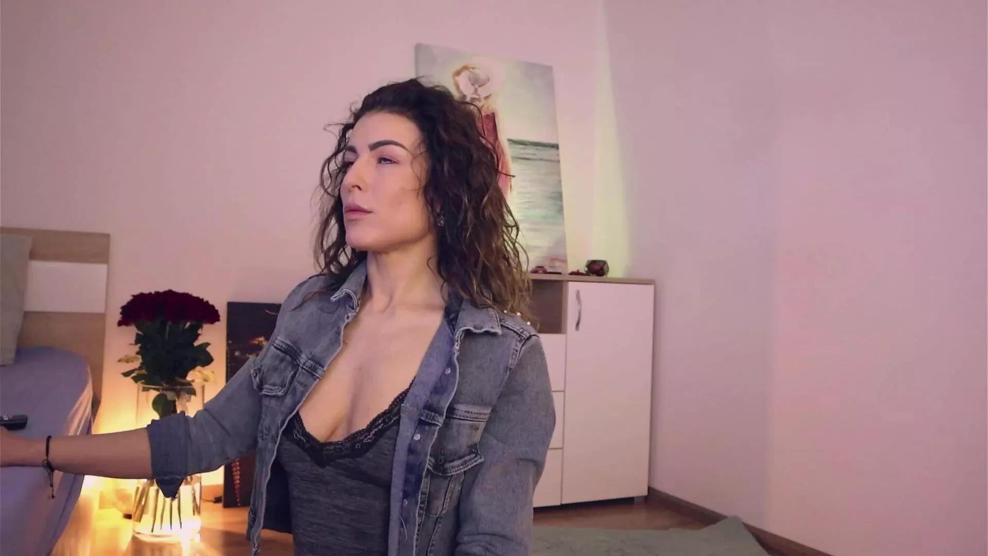 MissLullu on Cam4 