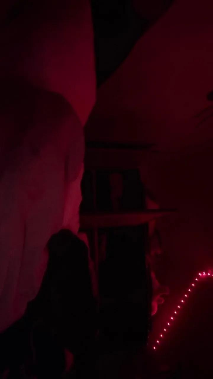 Offline Mmeprincess45 on Cam4