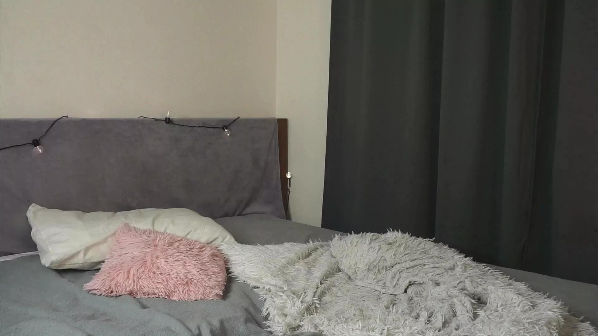 MoiraFairall on Cam4 