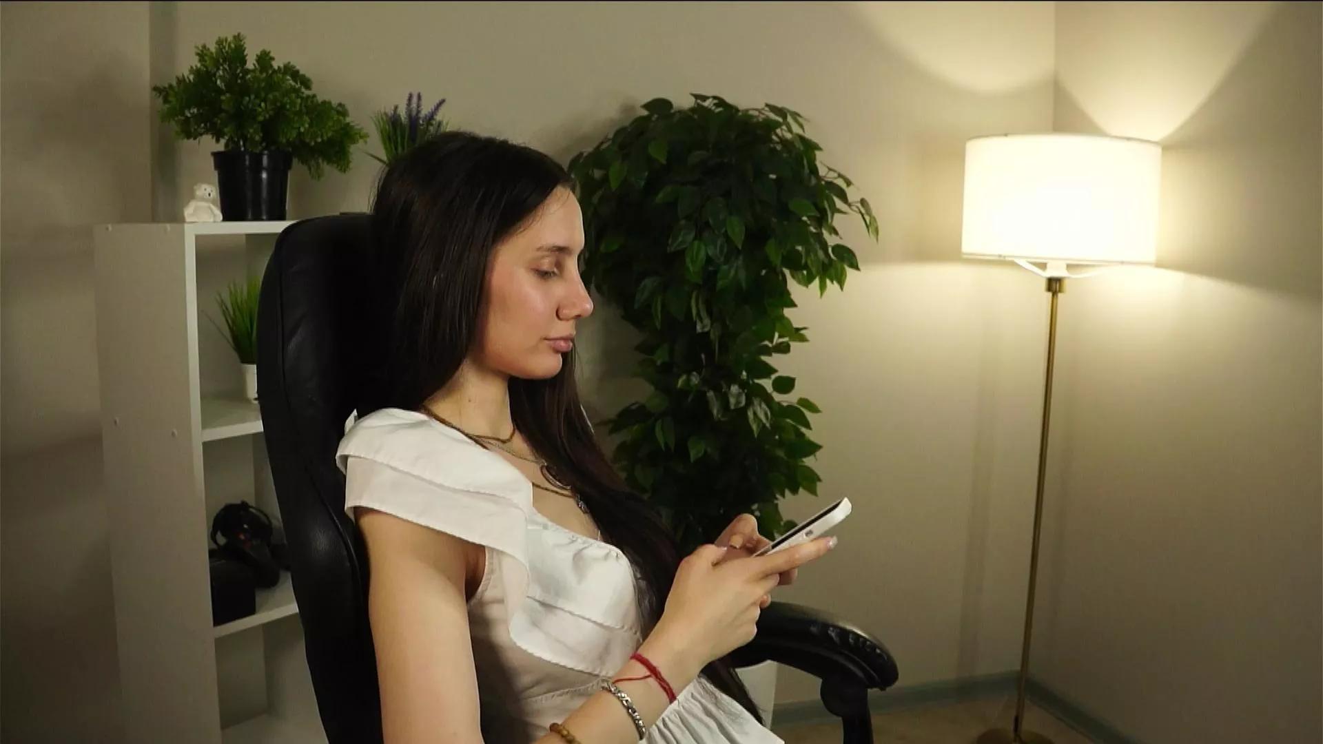 MonaDudley on Cam4 