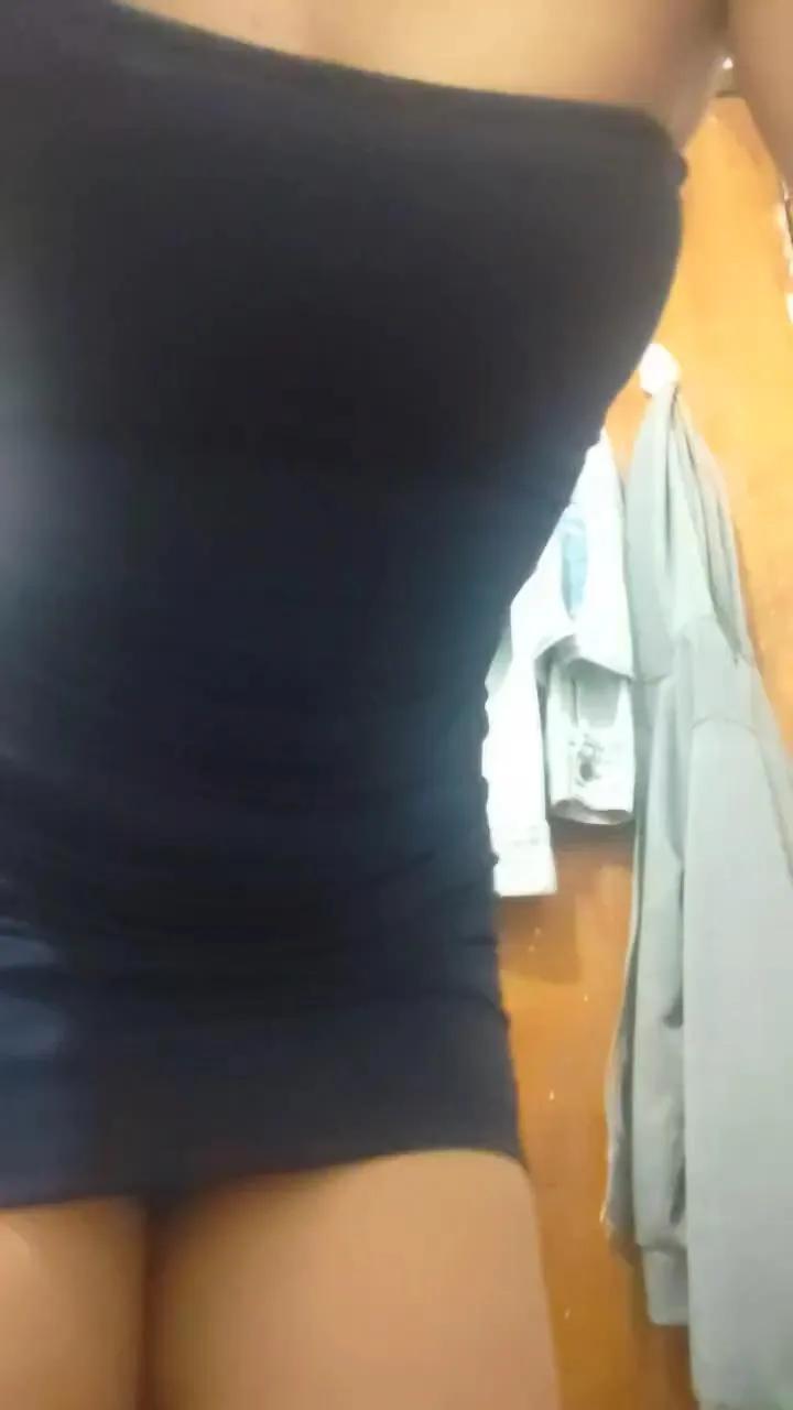 Offline morena_01 on Cam4