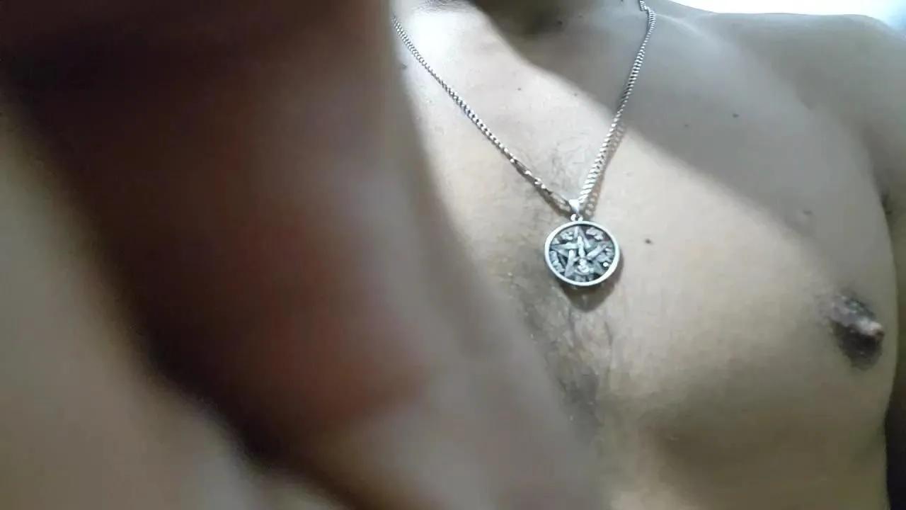 Offline Morenitomx on Cam4