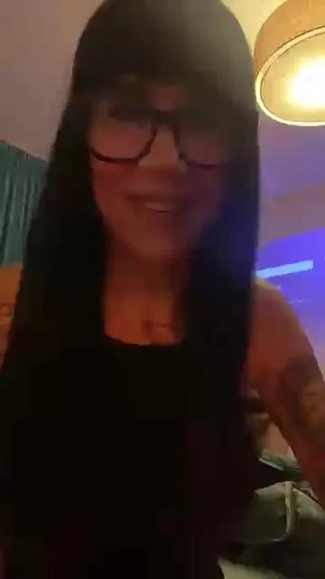 Offline Morochahottatoo on Cam4