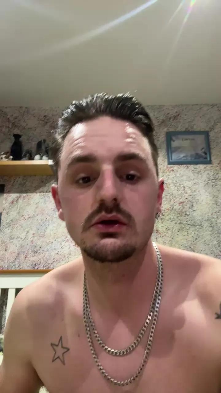 Mrclean202525 — Freechat on Cam4