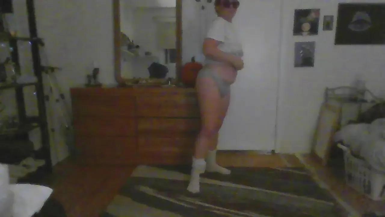 MsAmelia —  #masturbation #ass #squirt #cute #pussy #pawg #amateur