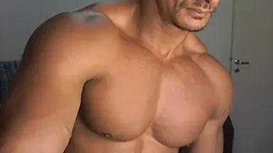 Offline muscleoss on Cam4
