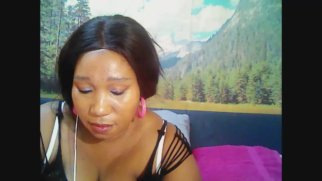 Offline mysticeboney69 on Cam4