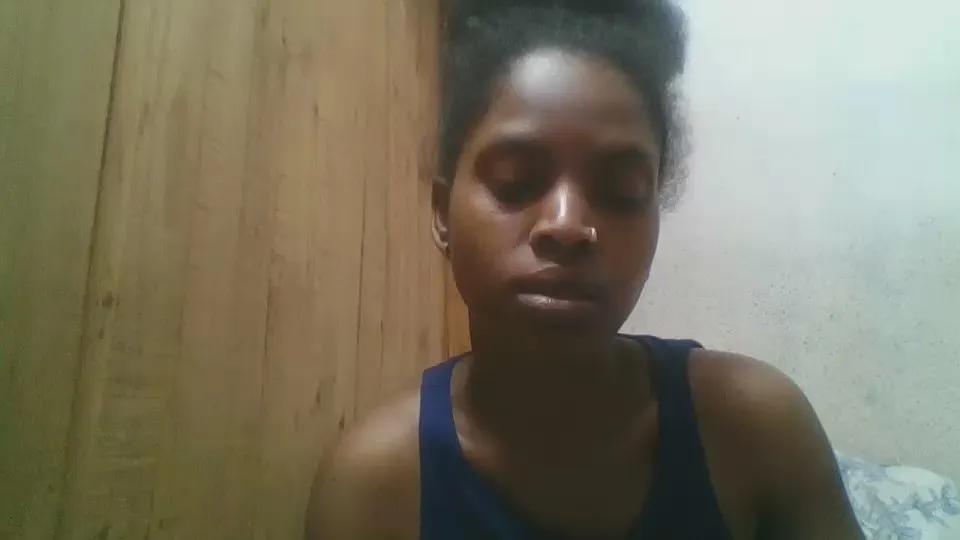 Nanah26 on Cam4 