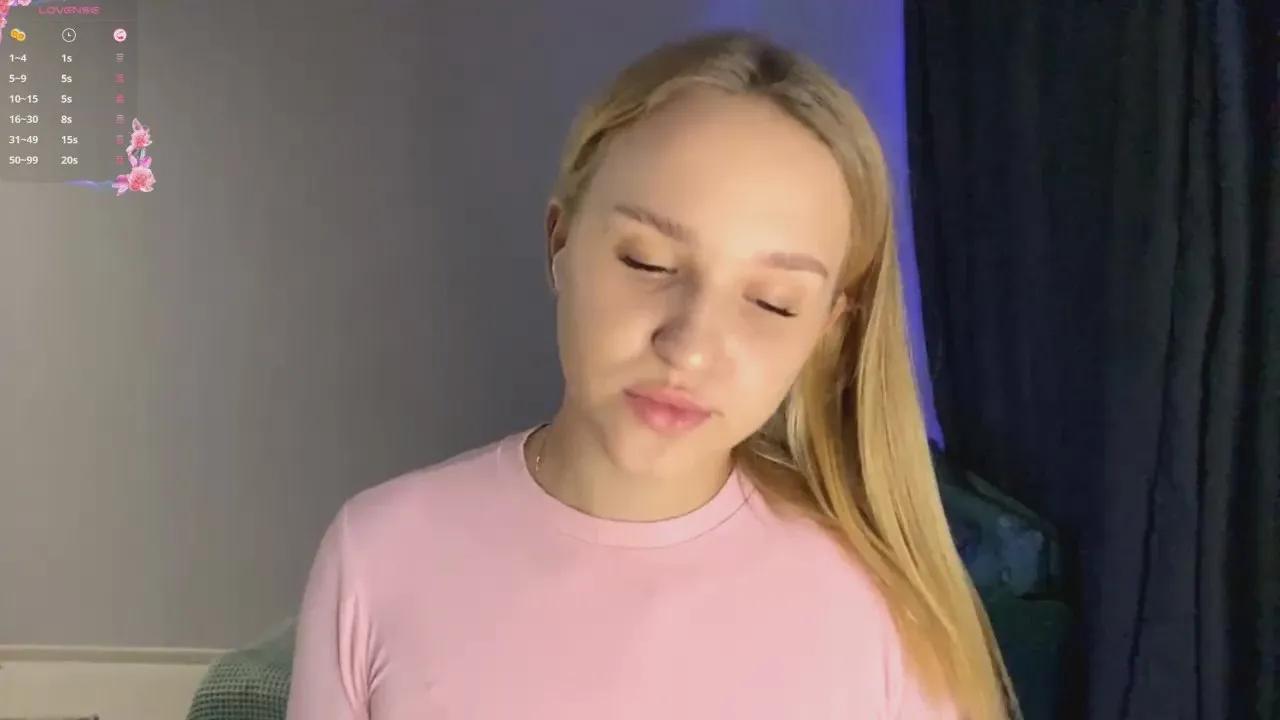 Offline NanceeEar on Cam4