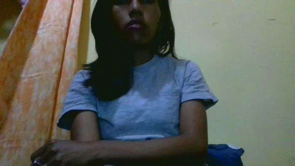 Offline NancyZhou on Cam4