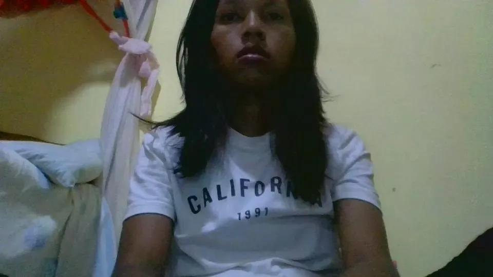 Offline NancyZhou on Cam4