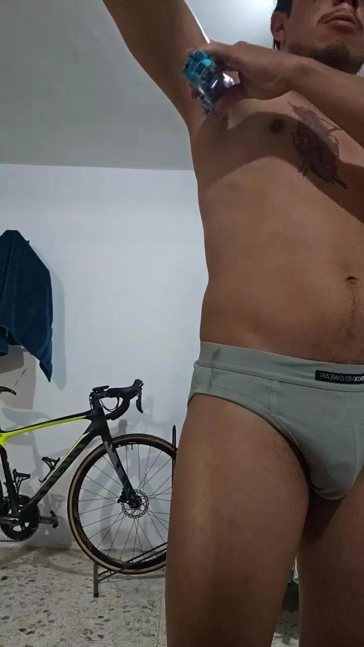 Offline nano362 on Cam4