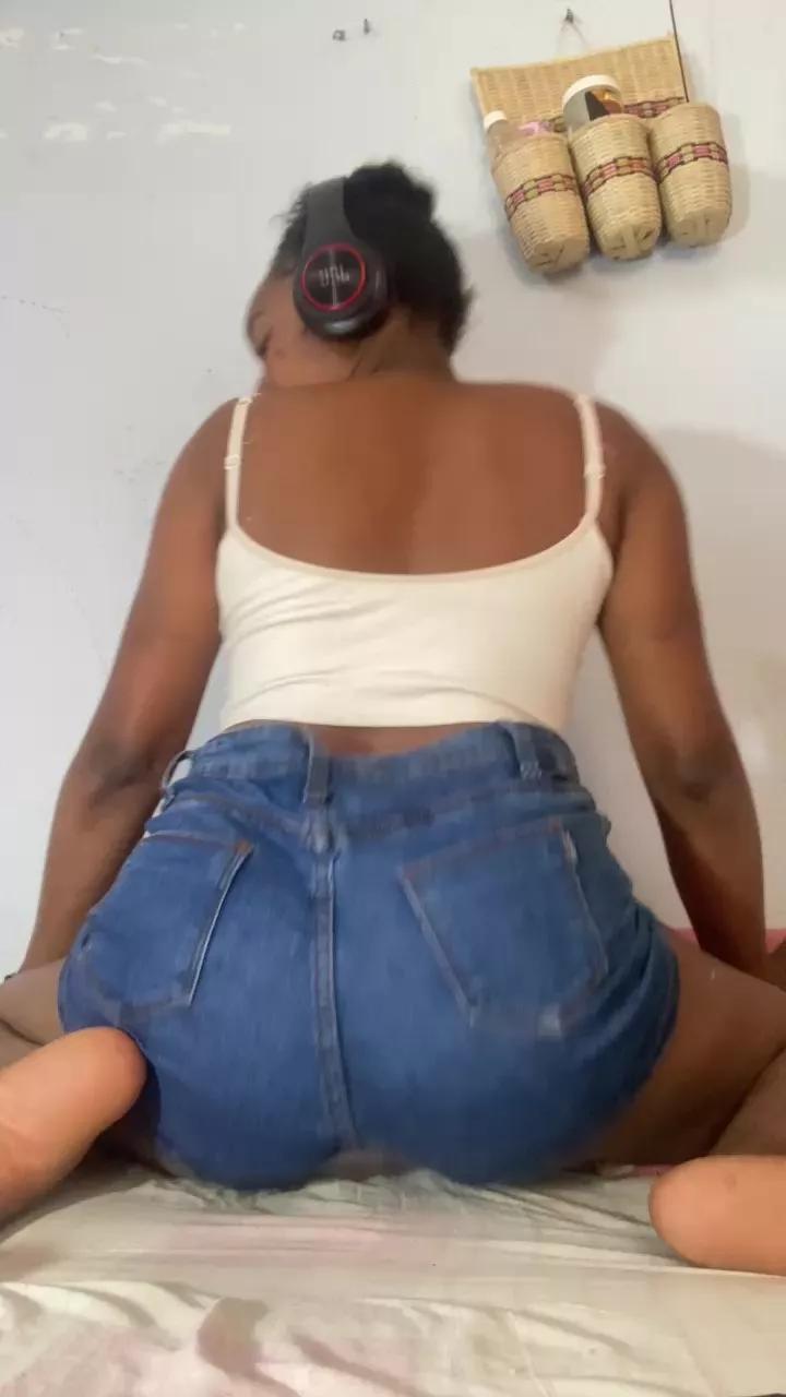 Offline Natty_nomeny on Cam4