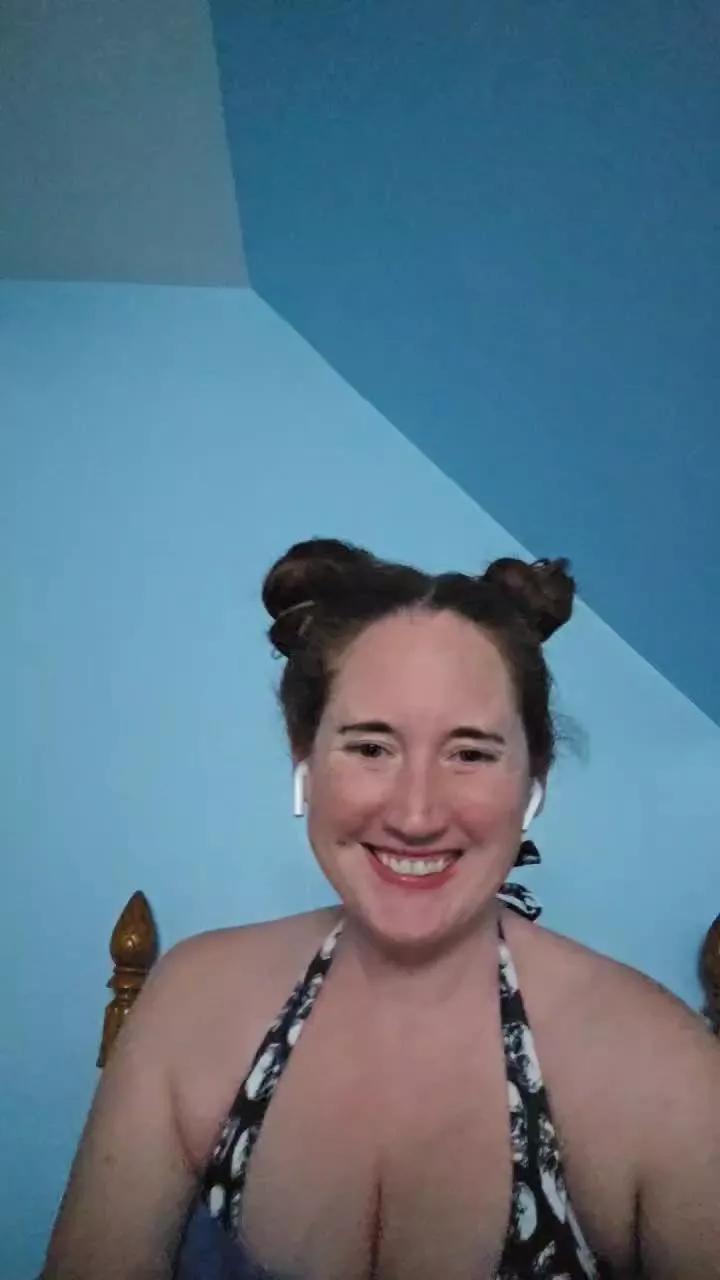 Offline Neobella427 on Cam4