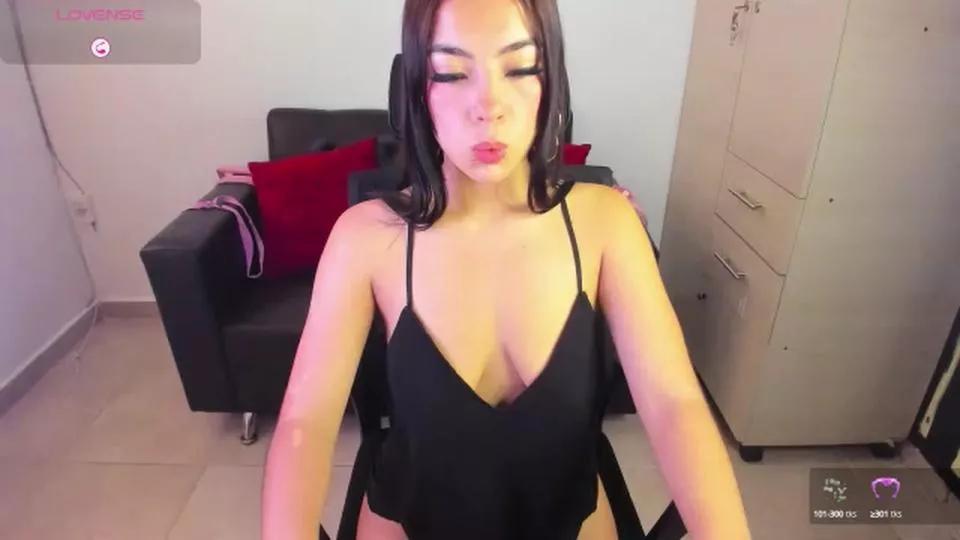 Offline nhoa_moreno on Cam4