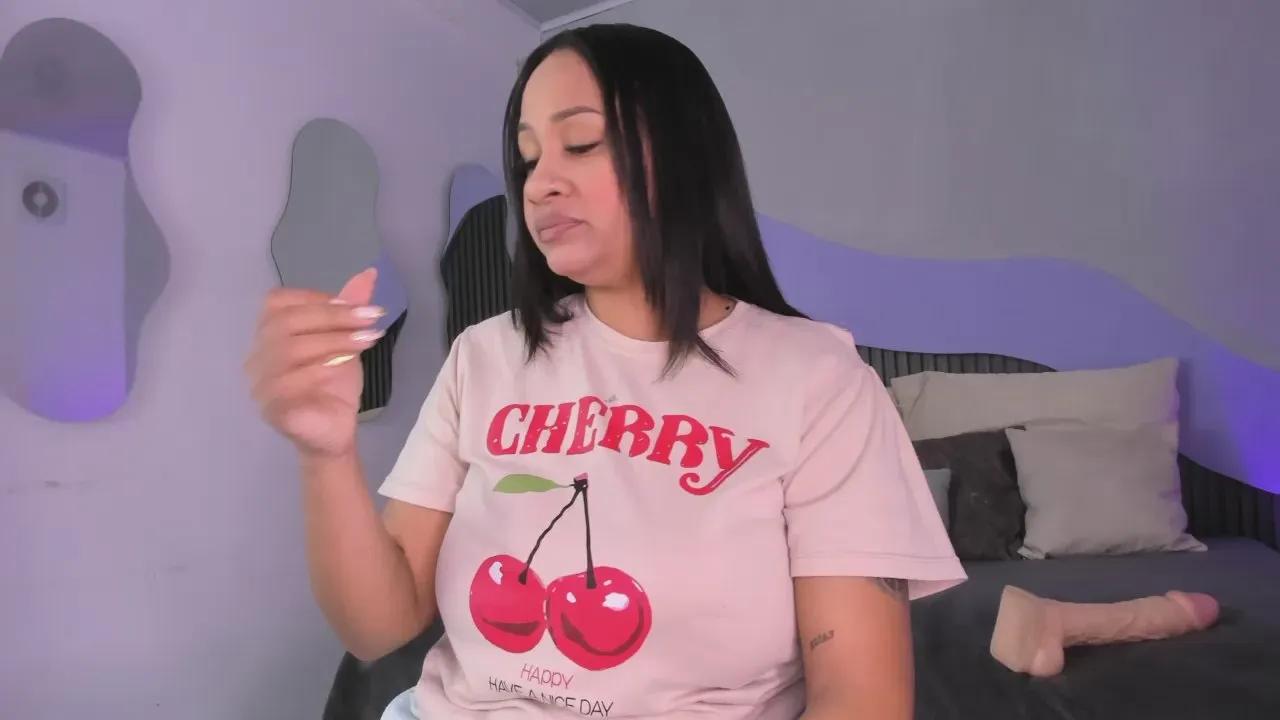 Offline Nicolle_Mariee on Cam4