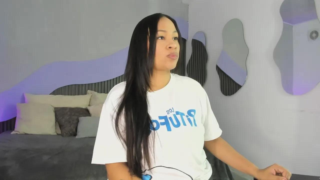 Offline Nicolle_Mariee on Cam4