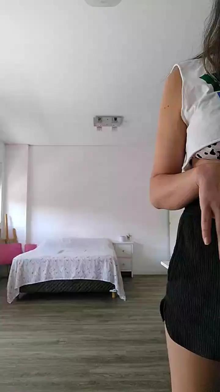 NikiiV on Cam4 