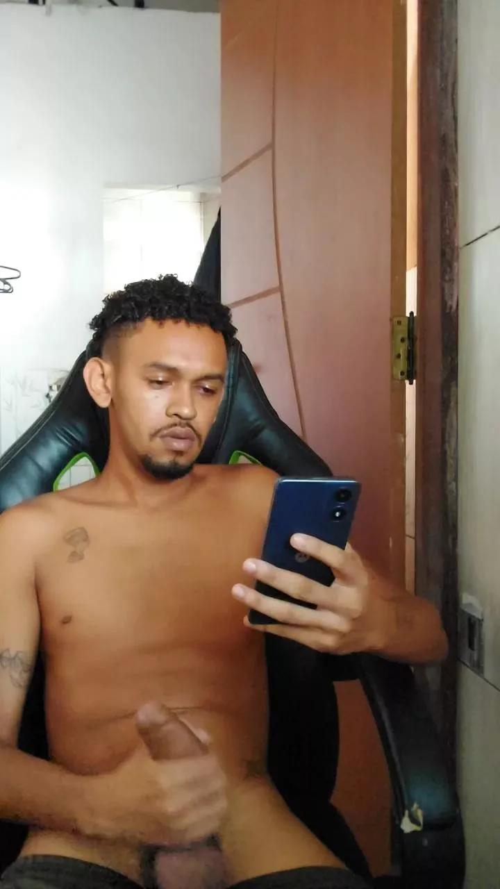 Nilson23cm_ on Cam4 