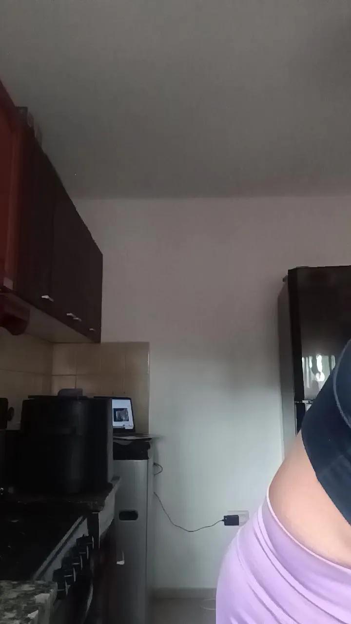 Ninabombaxxx on Cam4 