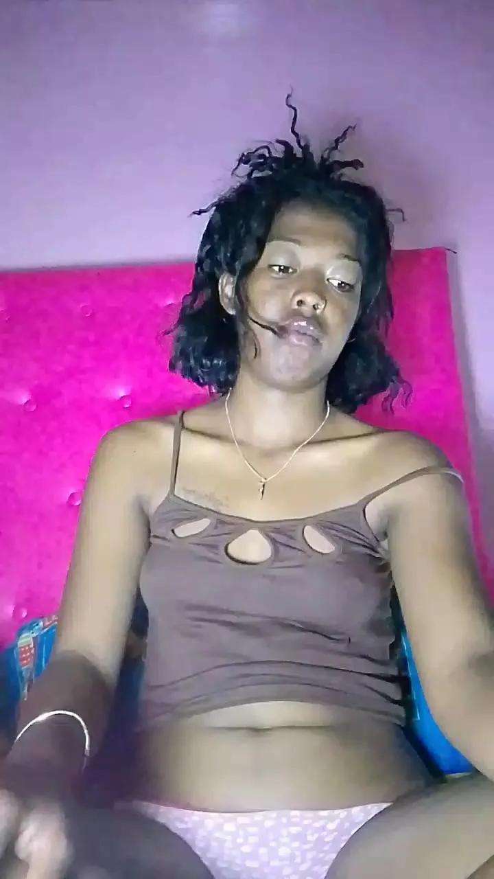 NinahML on Cam4 