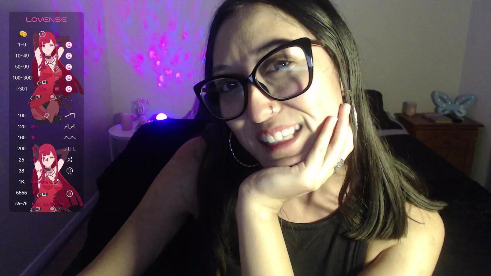 Offline Ninimoon on Cam4