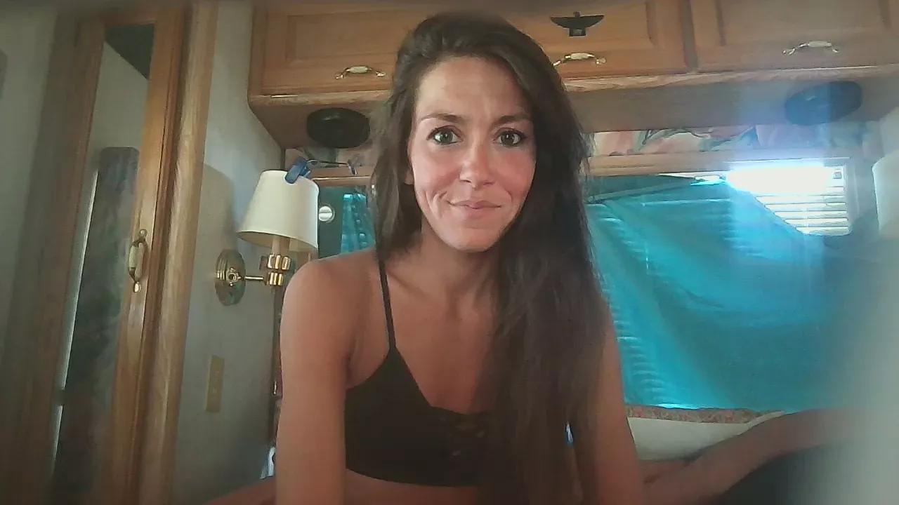 Offline NomadKitty on Cam4