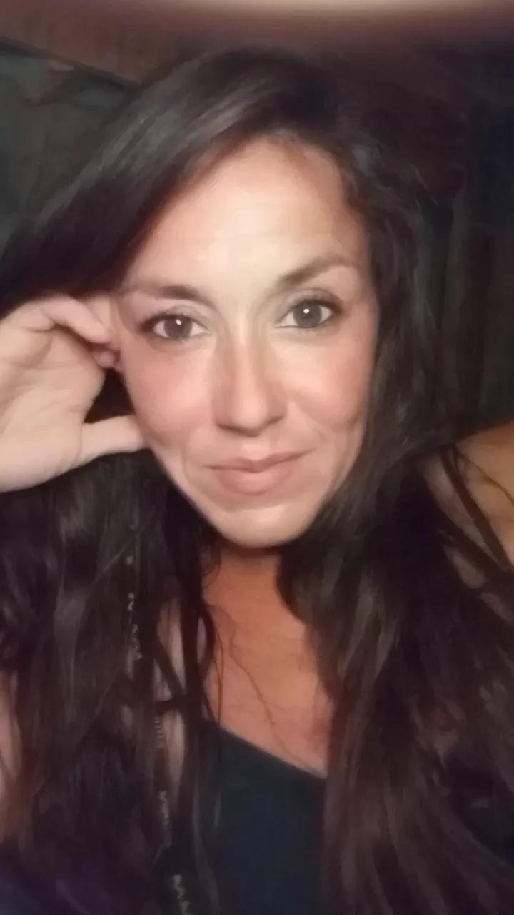 Offline NomadKitty on Cam4