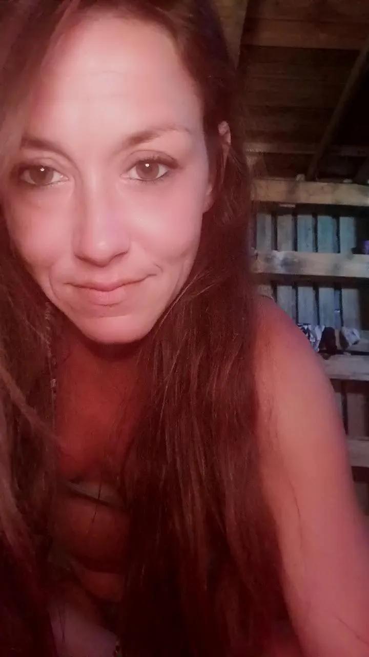 Offline NomadKitty on Cam4