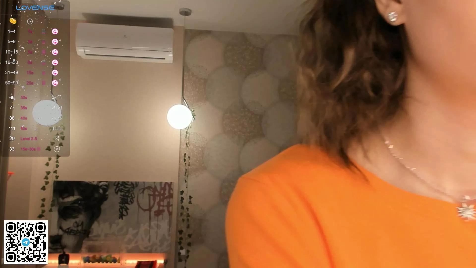 NoreenChing on Cam4 