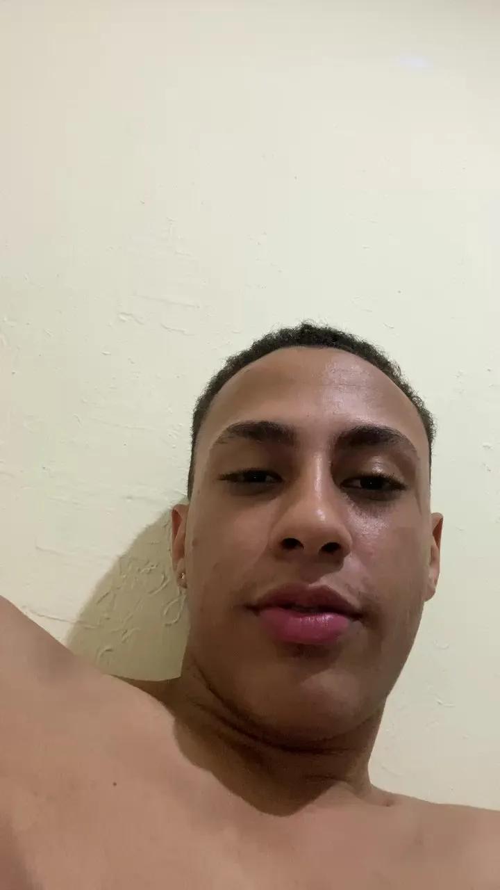 NOVINBIG6 — Freechat on Cam4