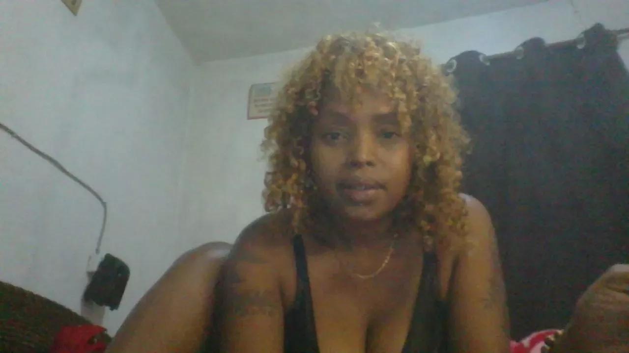 Offline Nrina on Cam4