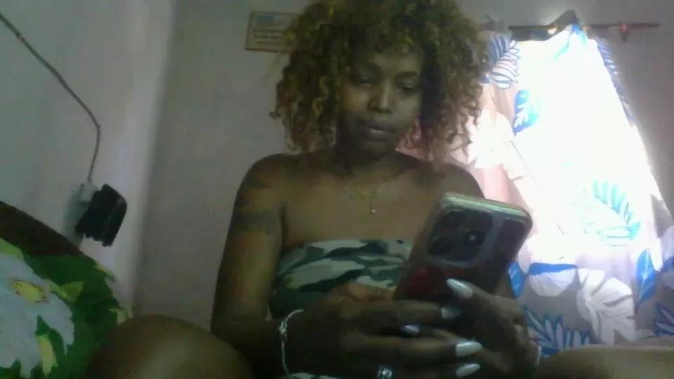 Offline Nrina on Cam4