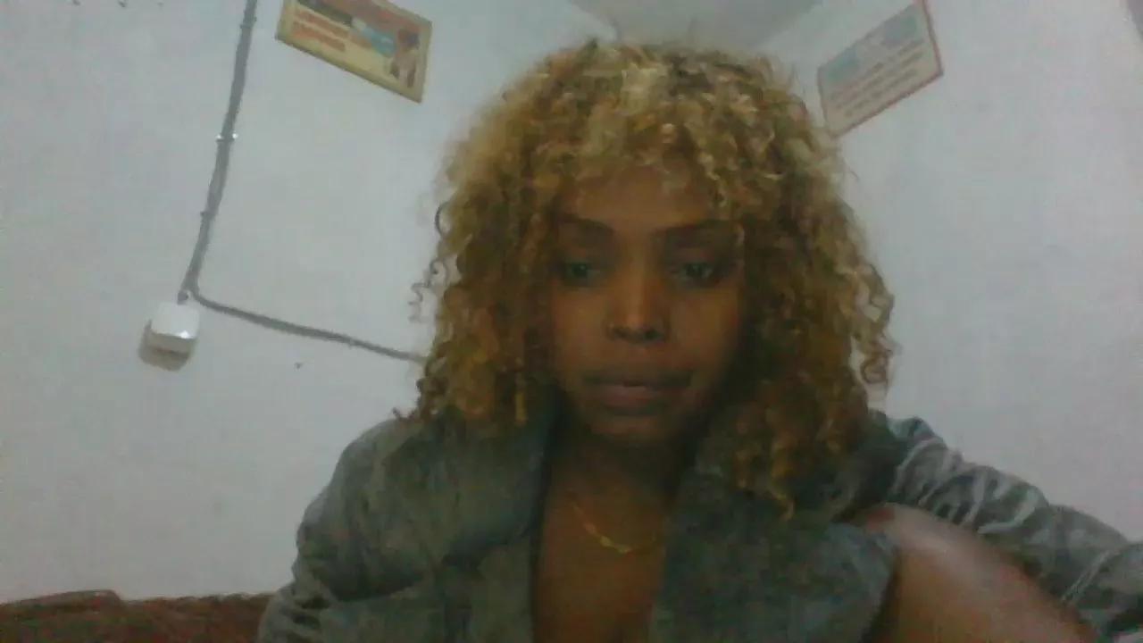 Offline Nrina on Cam4