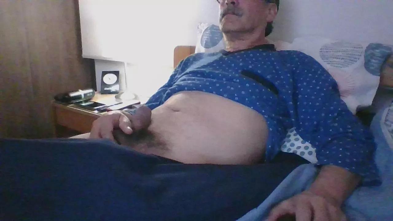 ocorrea1 on Cam4 
