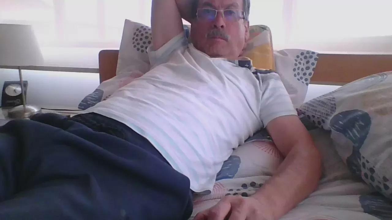 ocorrea1 on Cam4 