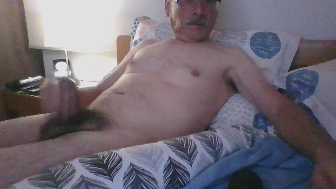 ocorrea1 on Cam4 