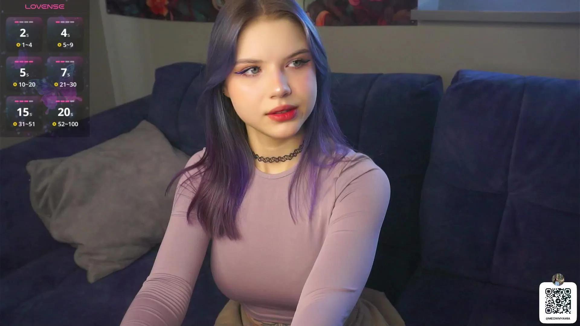 Offline OdelinaDwinell on Cam4