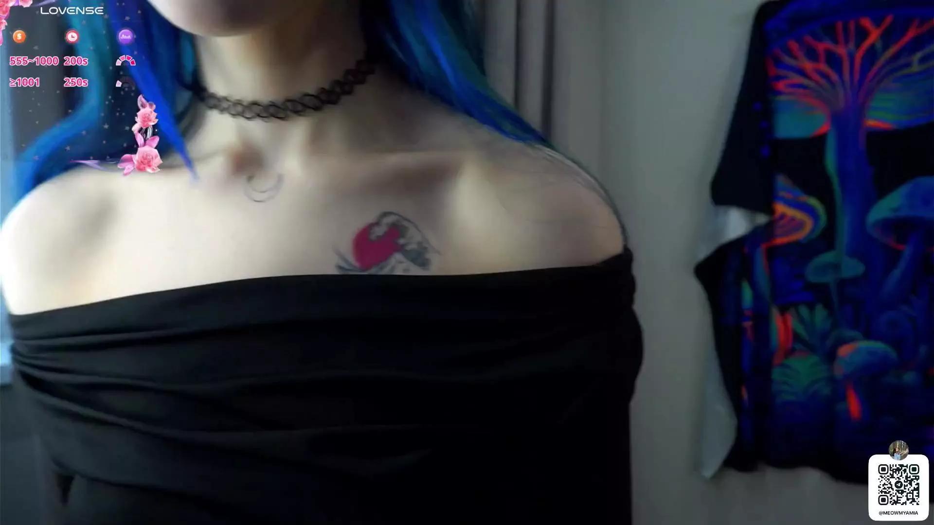 Offline OdelinaDwinell on Cam4